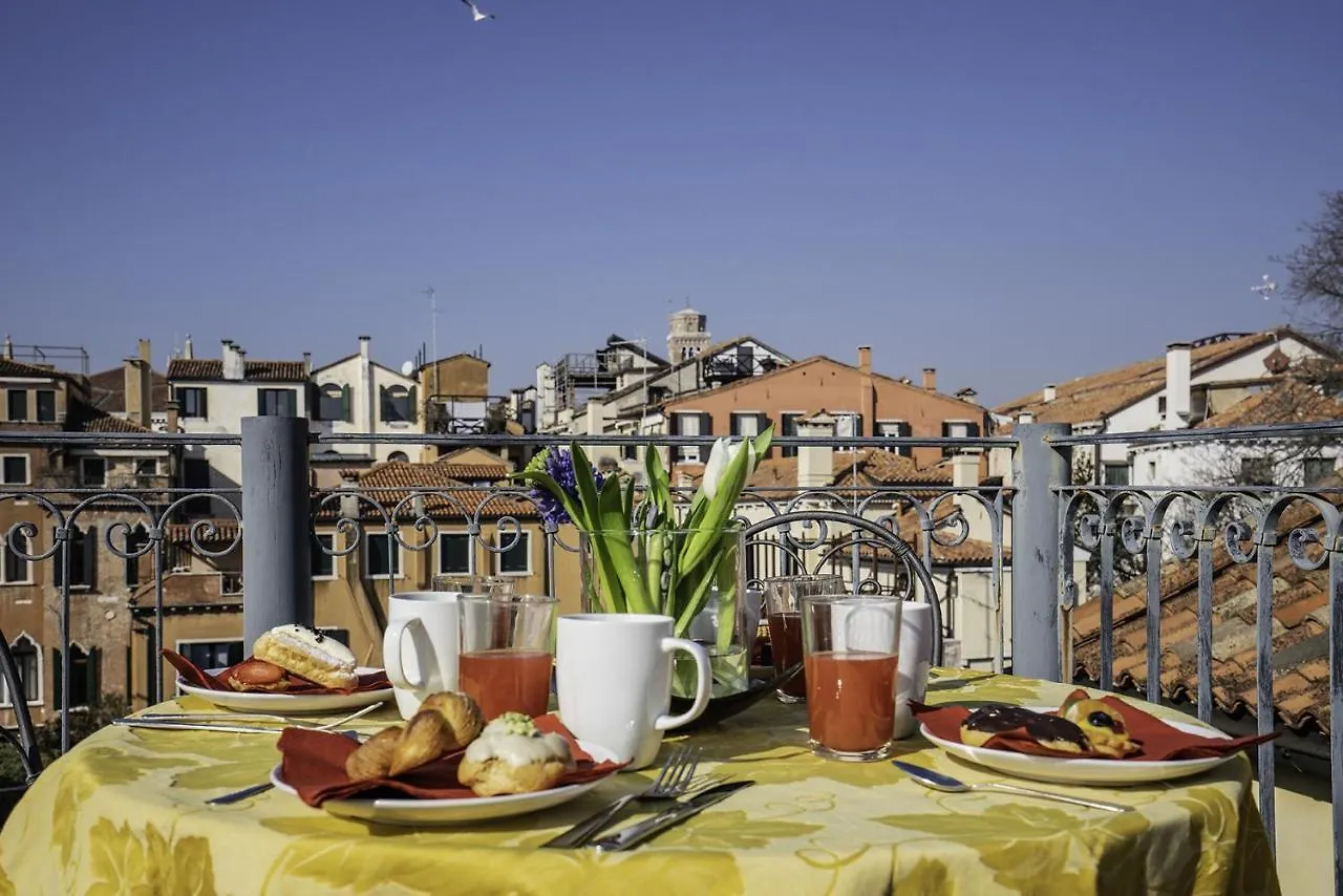 Corte Rossa Terrace Charming Apartment Venedig 0*,